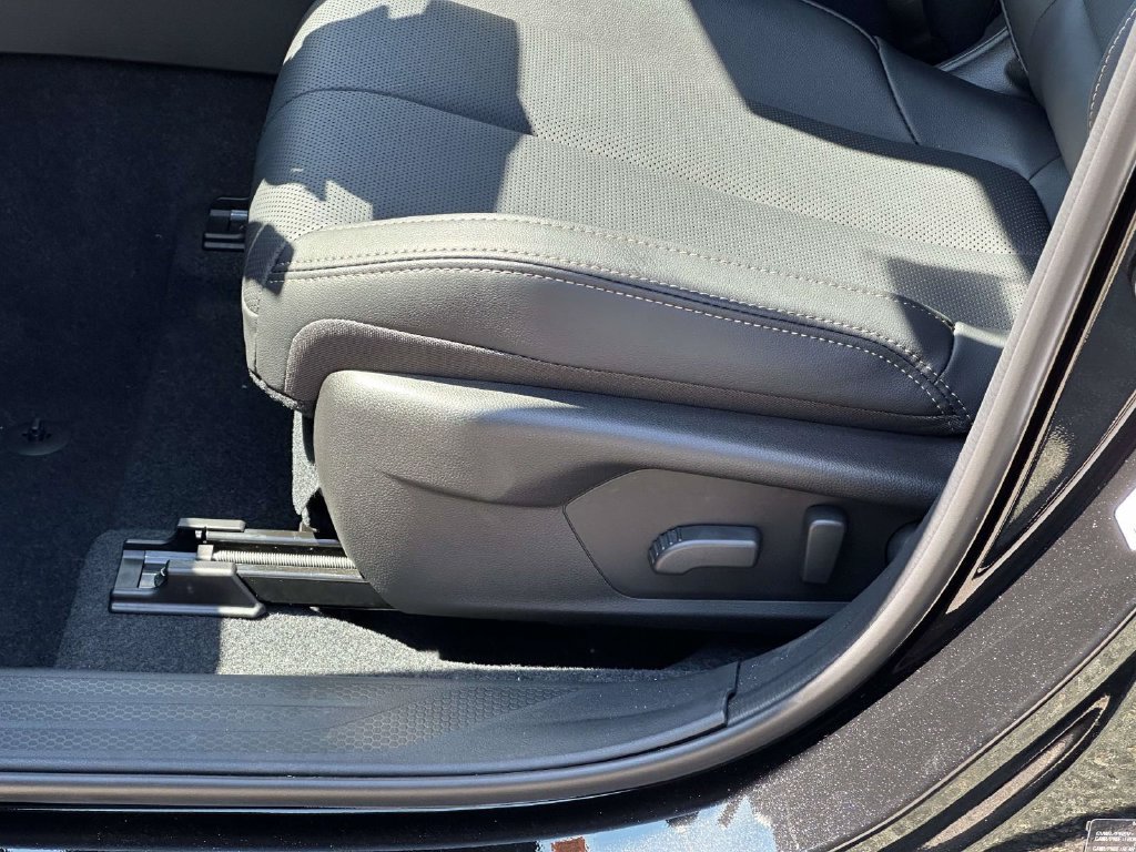 New 2026 Subaru Outback Limited AWD/4WD image 14