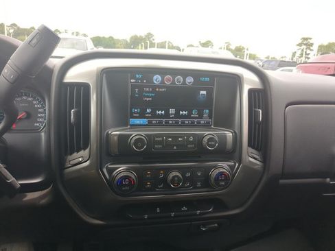 Used 2018 Chevrolet Silverado 1500 LT w/ Texas Edition RWD image 15