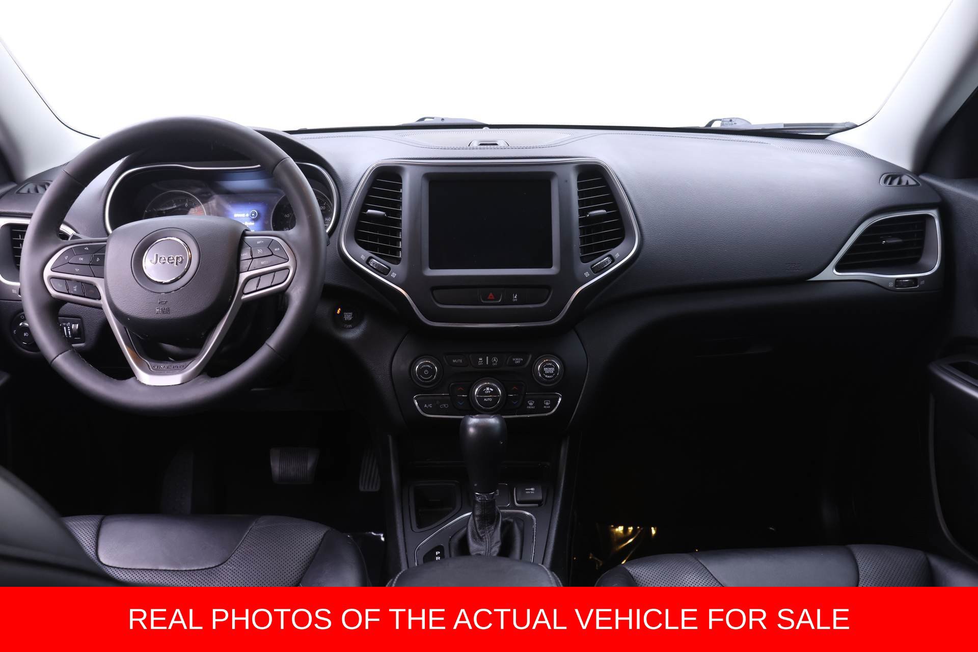 Used 2022 Jeep Cherokee Latitude Lux FWD image 5