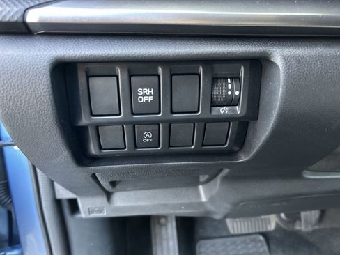 Certified 2023 Subaru Forester Premium AWD/4WD image 17