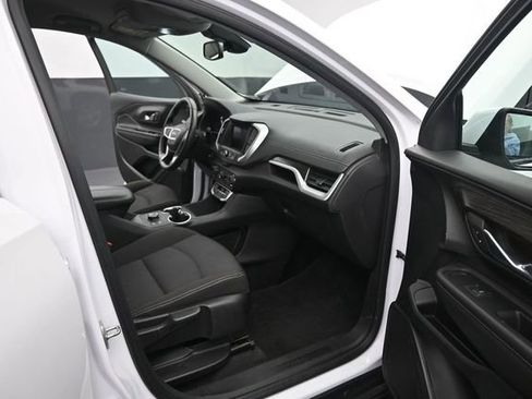 Used 2023 GMC Terrain SLE w/ Driver Convenience Package FWD image 17