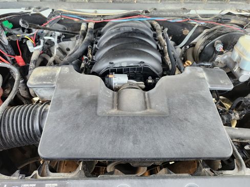 Used 2018 Chevrolet Silverado 1500 LTZ w/ Texas Edition AWD/4WD image 32