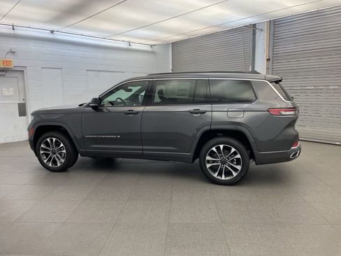 New 2025 Jeep Grand Cherokee L Overland w/ Luxury Tech Group IV image 8