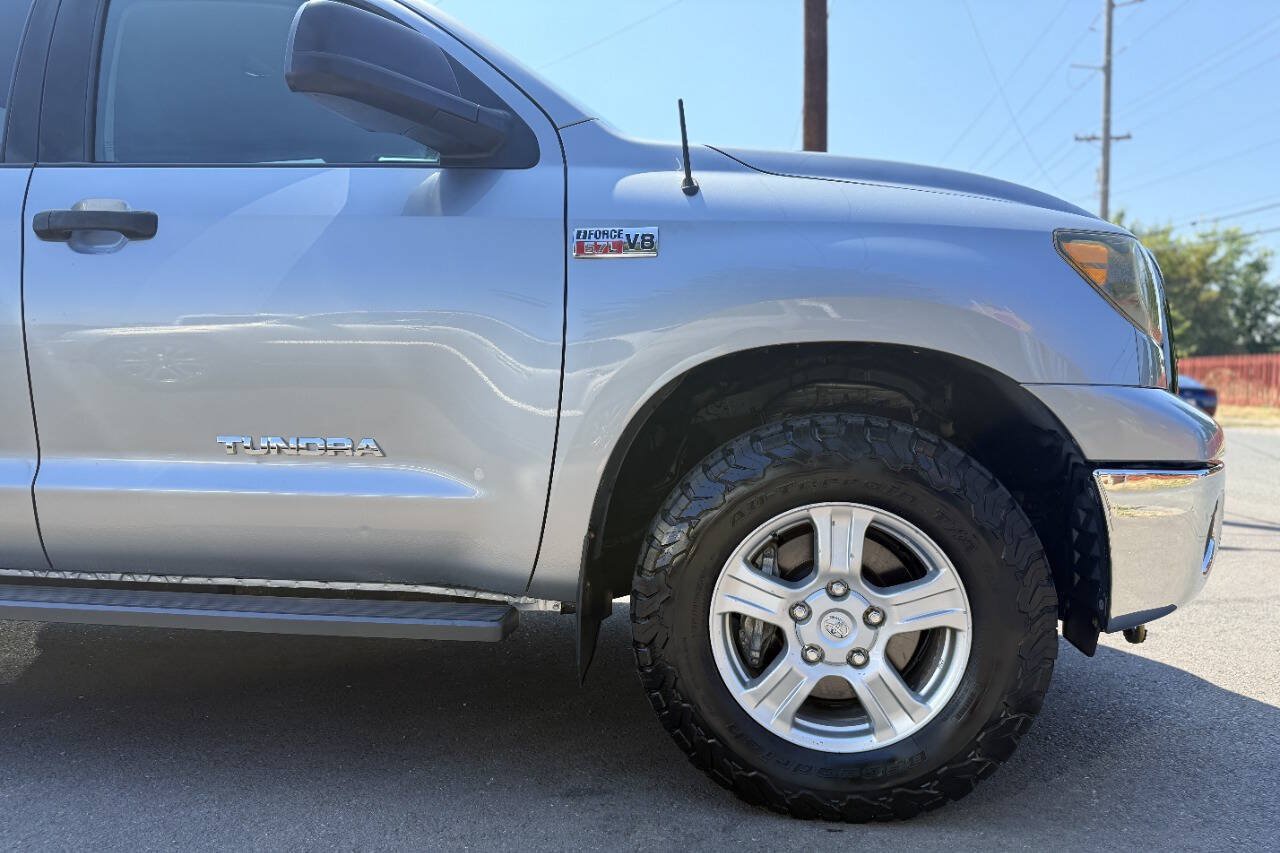Used 2011 Toyota Tundra 4x4 Double Cab Long Bed w/ Cold Weather Pkg image 9