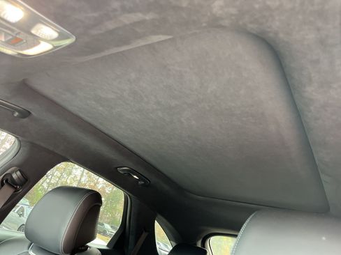 Used 2025 Genesis GV70 3.5T Sport w/ Sport Advanced Package image 19