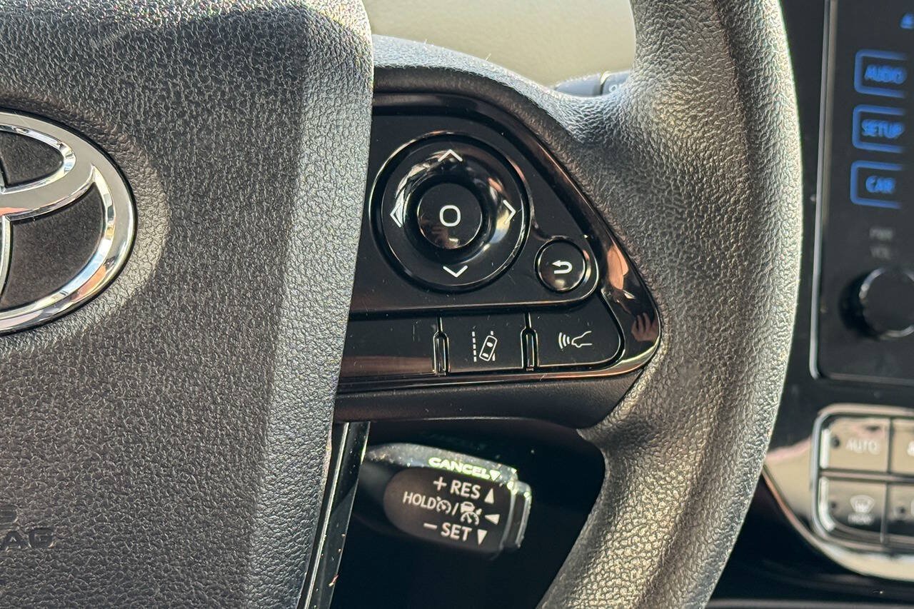 Used 2019 Toyota Prius LE FWD image 24