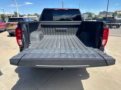 Used 2025 GMC Sierra 1500 Elevation AWD/4WD image 23