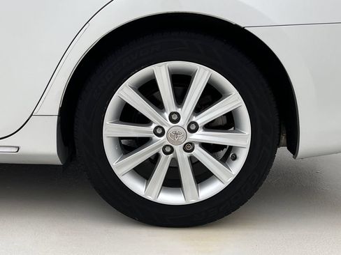 Used 2012 Toyota Camry XLE FWD image 27