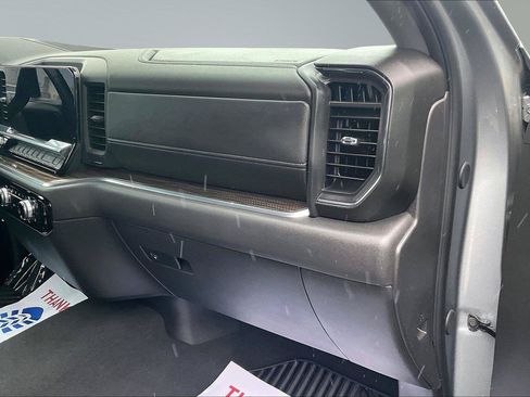 Used 2025 GMC Sierra 1500 Elevation AWD/4WD image 17