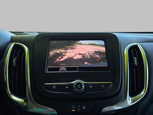 Used 2024 Chevrolet Equinox LT w/ LPO, Floor Liner Package FWD image 23