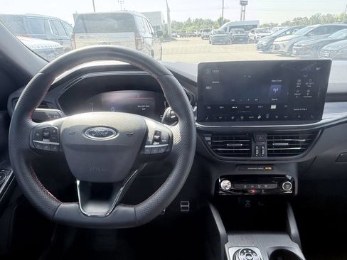Used 2023 Ford Escape ST-Line w/ Tech Pack #1 FWD image 10
