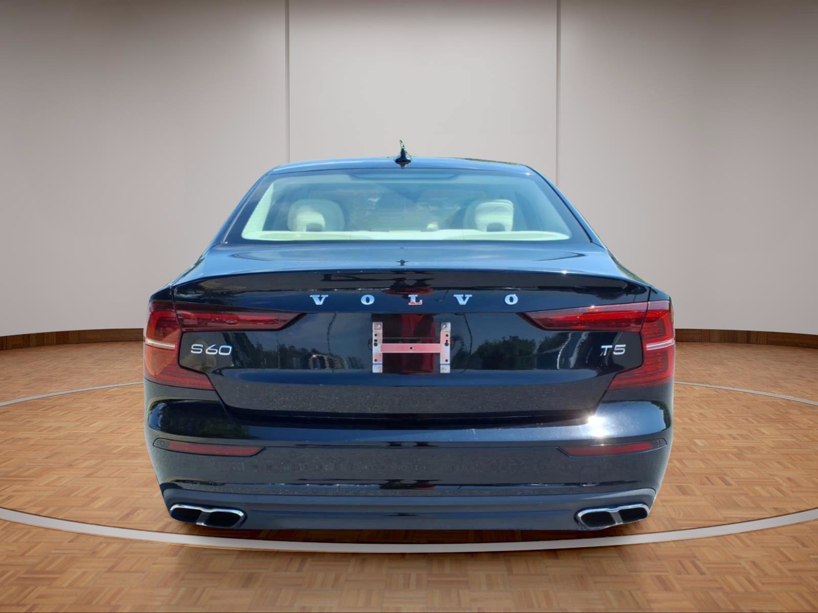 Used 2020 Volvo S60 T5 Momentum w/ Protection Package Premier FWD image 5