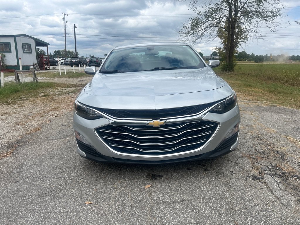 Used 2022 Chevrolet Malibu LT FWD image 2