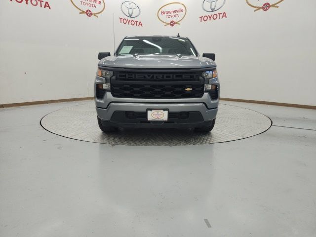 Used 2024 Chevrolet Silverado 1500 Custom RWD image 4