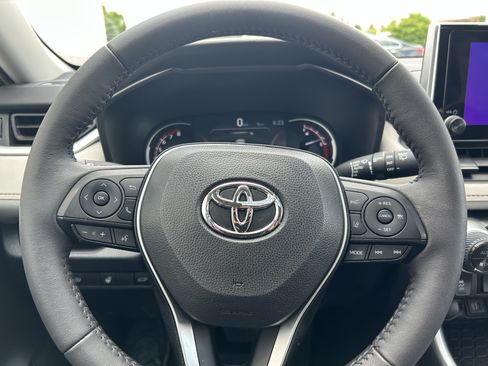 Certified 2023 Toyota RAV4 XLE w/ Convenience Package AWD/4WD image 23