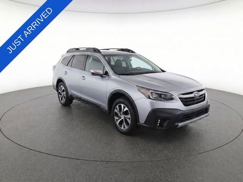 Used 2021 Subaru Outback Premium AWD/4WD image 2
