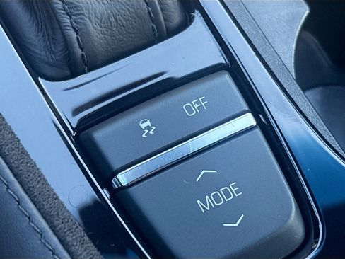 Used 2019 Cadillac CTS V w/ Carbon Fiber Package image 30