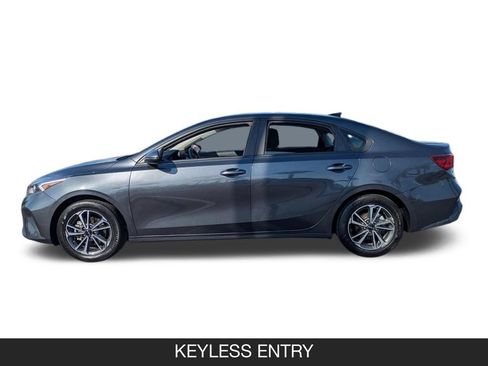 Used 2023 Kia Forte LXS w/ LXS Technology Package FWD image 5