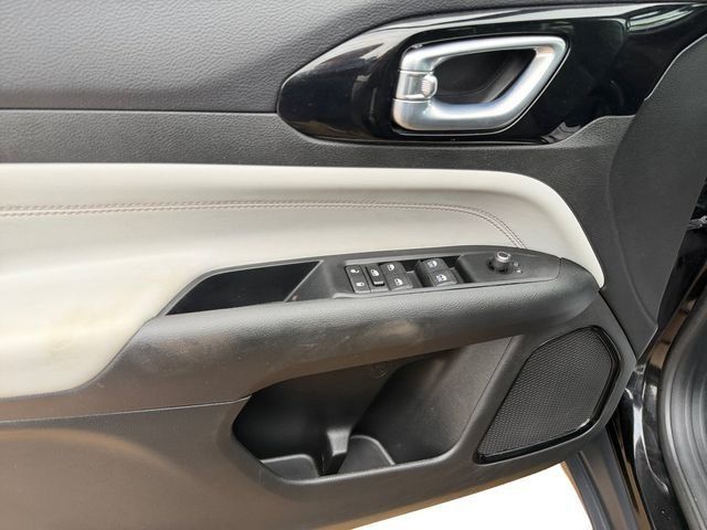 Certified 2022 Jeep Compass Limited AWD/4WD image 13