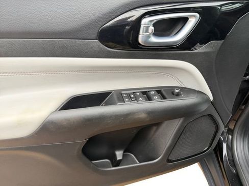 Certified 2022 Jeep Compass Limited AWD/4WD image 13