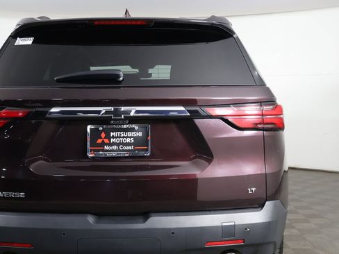 Used 2022 Chevrolet Traverse LT FWD image 16