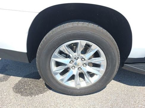 Used 2023 Chevrolet Suburban Premier RWD image 35