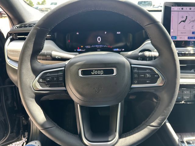 Used 2025 Jeep Compass Limited w/ Elite Group AWD/4WD image 28