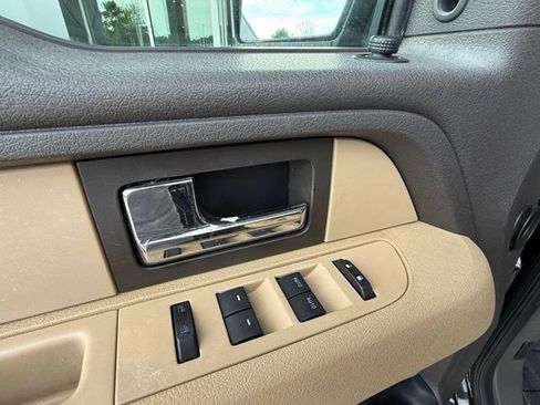 Used 2013 Ford F150 XLT w/ Luxury Equipment Group AWD/4WD image 13