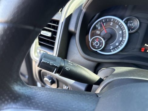 Used 2024 RAM 3500 Tradesman w/ Chrome Appearance Group image 18