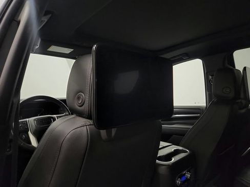 Used 2021 GMC Yukon Denali w/ Denali Premium Package AWD/4WD image 23