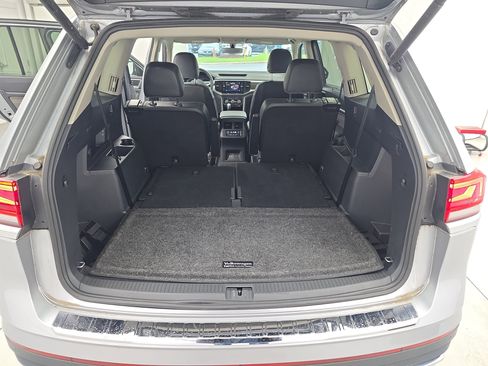 Certified 2023 Volkswagen Atlas SE w/ Panoramic Sunroof Package AWD/4WD image 13