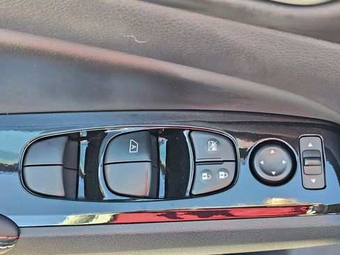 Used 2024 Nissan Altima 2.5 SR w/ SR Premium Package image 13