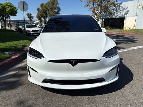 Used 2024 Tesla Model X AWD/4WD image 2