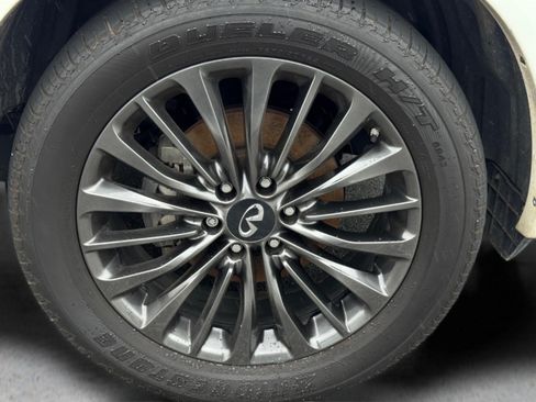 Used 2023 INFINITI QX80 Sensory w/ All-Season Package AWD/4WD image 13