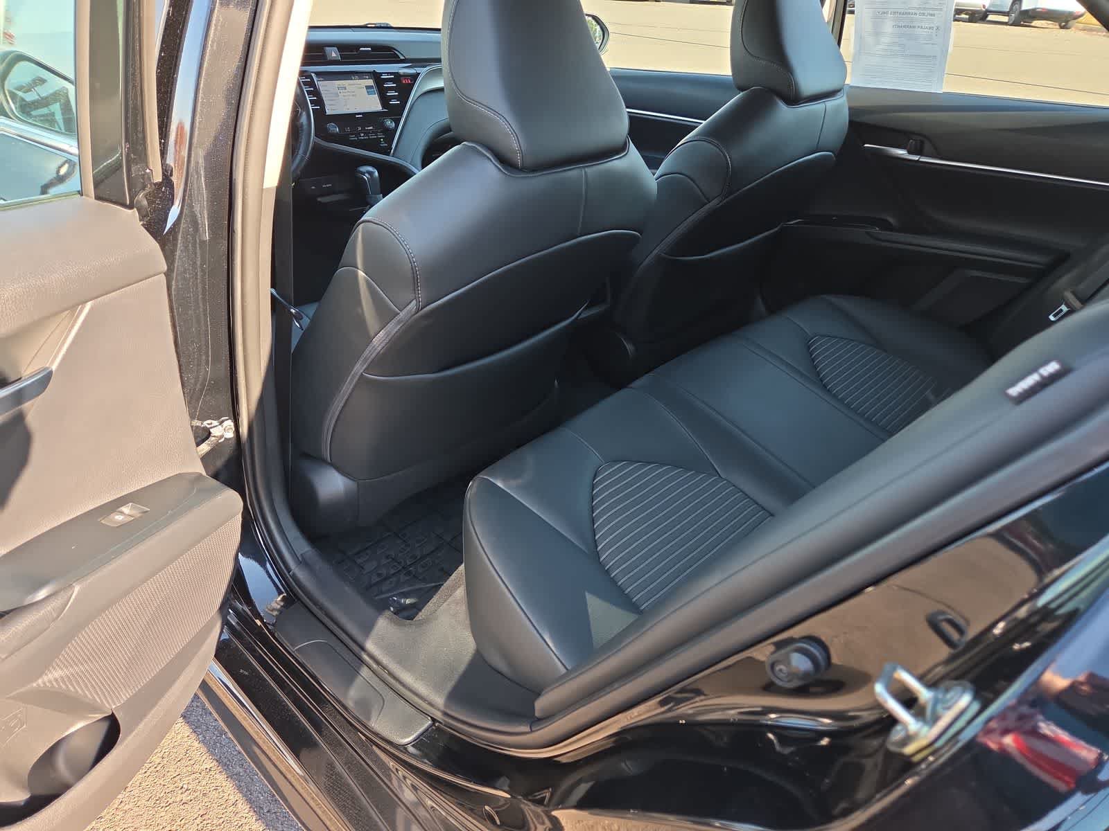 Used 2020 Toyota Camry SE FWD image 20