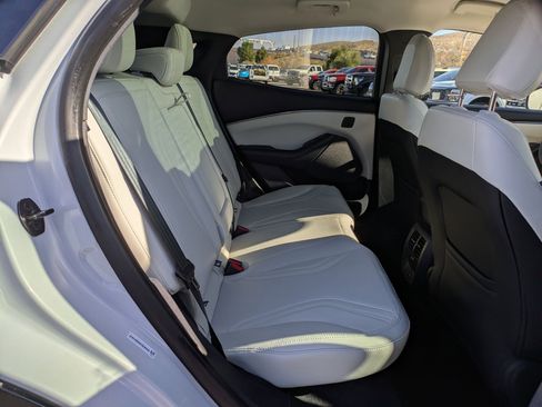 Used 2023 Ford Mustang Mach-E Premium image 31