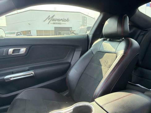 Used 2019 Ford Mustang GT Premium w/ Equipment Group 401A RWD image 8