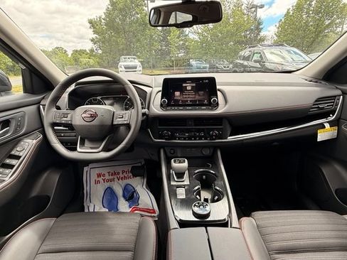 New 2026 Nissan Rogue SV w/ Rock Creek Premium Package AWD/4WD image 22