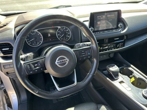 Used 2021 Nissan Rogue SL image 12