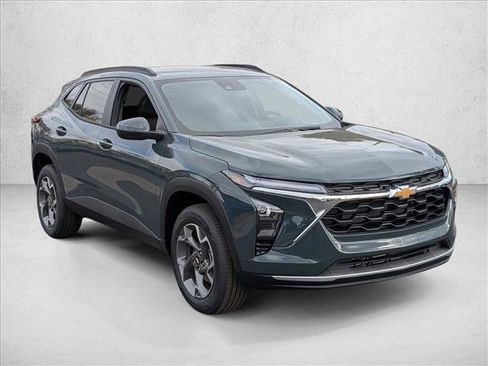 New 2026 Chevrolet Trax LT w/ Driver Confidence Package image 7