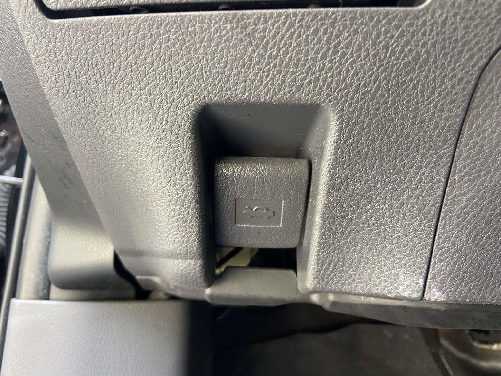 Used 2019 Toyota Camry XSE FWD image 26