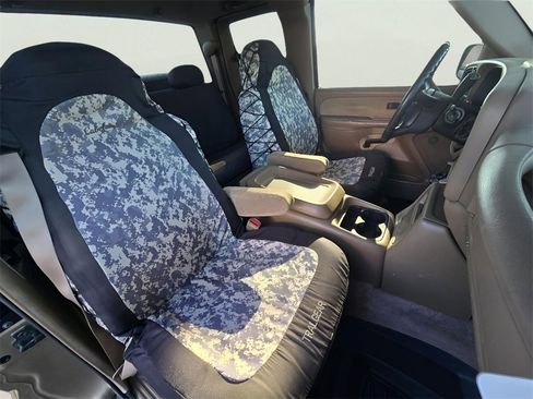 Used 2000 Chevrolet Silverado 1500 LS w/ Off-Road Chassis Pkg image 2