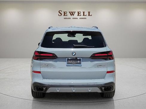 Used 2026 BMW X5 sDrive40i w/ M Sport Package RWD image 4