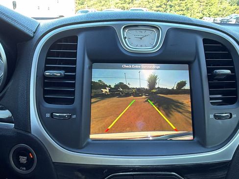 Used 2018 Chrysler 300 Touring w/ Sport Appearance Package RWD image 32