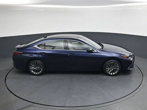 Used 2025 Lexus ES 350 Ultra Luxury FWD image 23