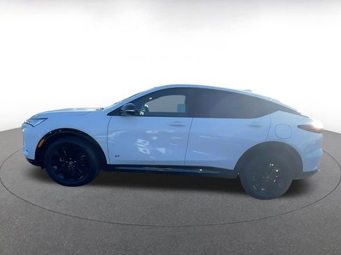 Used 2025 Buick Envista Sport Touring image 9