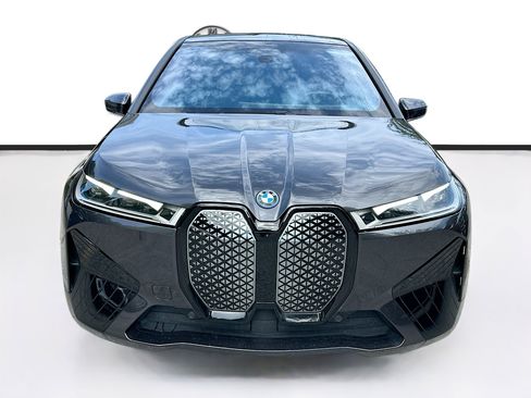 Used 2024 BMW iX xDrive50 w/ Premium Package AWD/4WD image 2