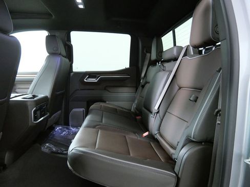 New 2026 GMC Sierra 1500 Denali AWD/4WD image 16