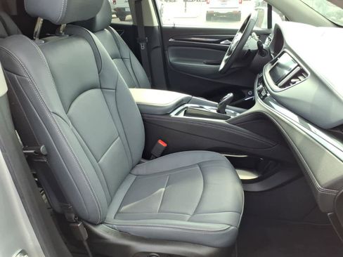 Used 2020 Buick Enclave Essence w/ Sport Touring Edition image 3