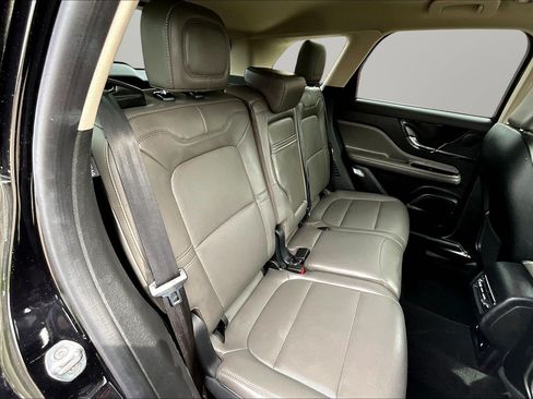 Used 2024 Lincoln Corsair AWD w/ Equipment Group 101A image 16